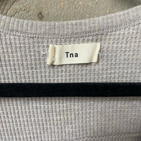 TNA Waffle Lounge Shirt - Small - Picture 2 of 3